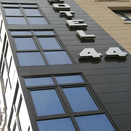Hotel 44 Gijón Buitenkant foto